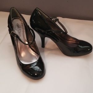 Mary Jane Style Pumps size 9